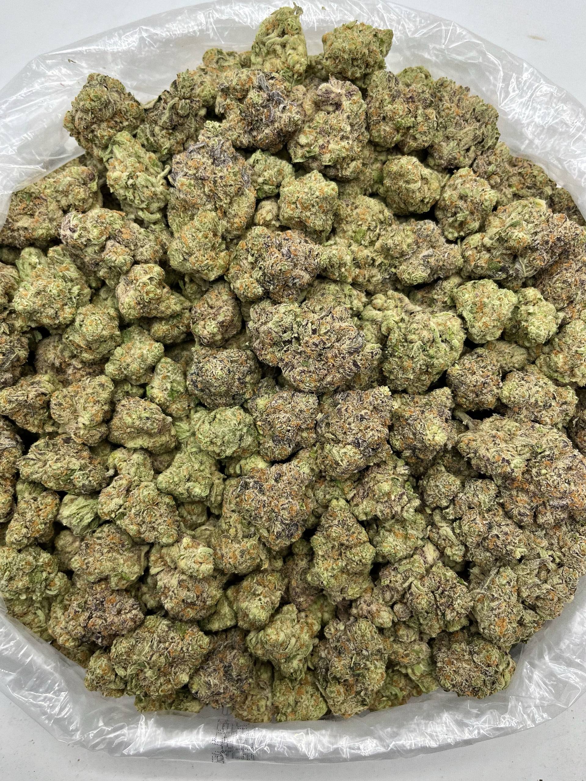 Pineapple Fruzz - Damn Good | Legal Cannabis